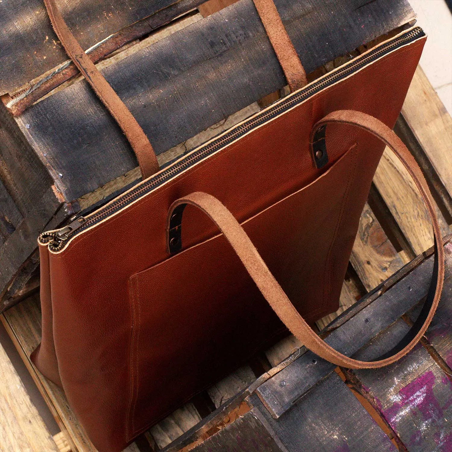 Gulmit Everyday Leather Laptop Tote