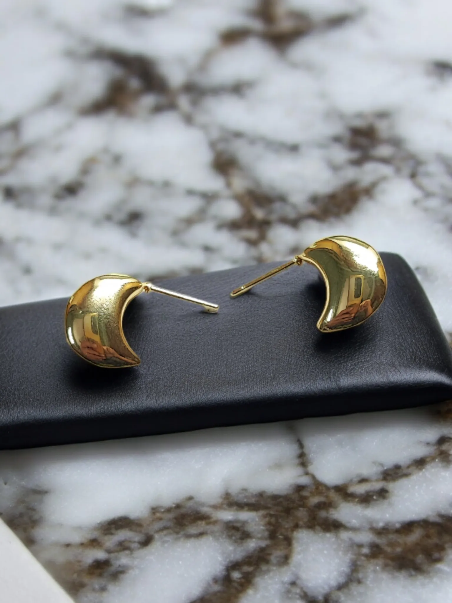 Pearlfect Gold Mini Moon Stud Earrings
