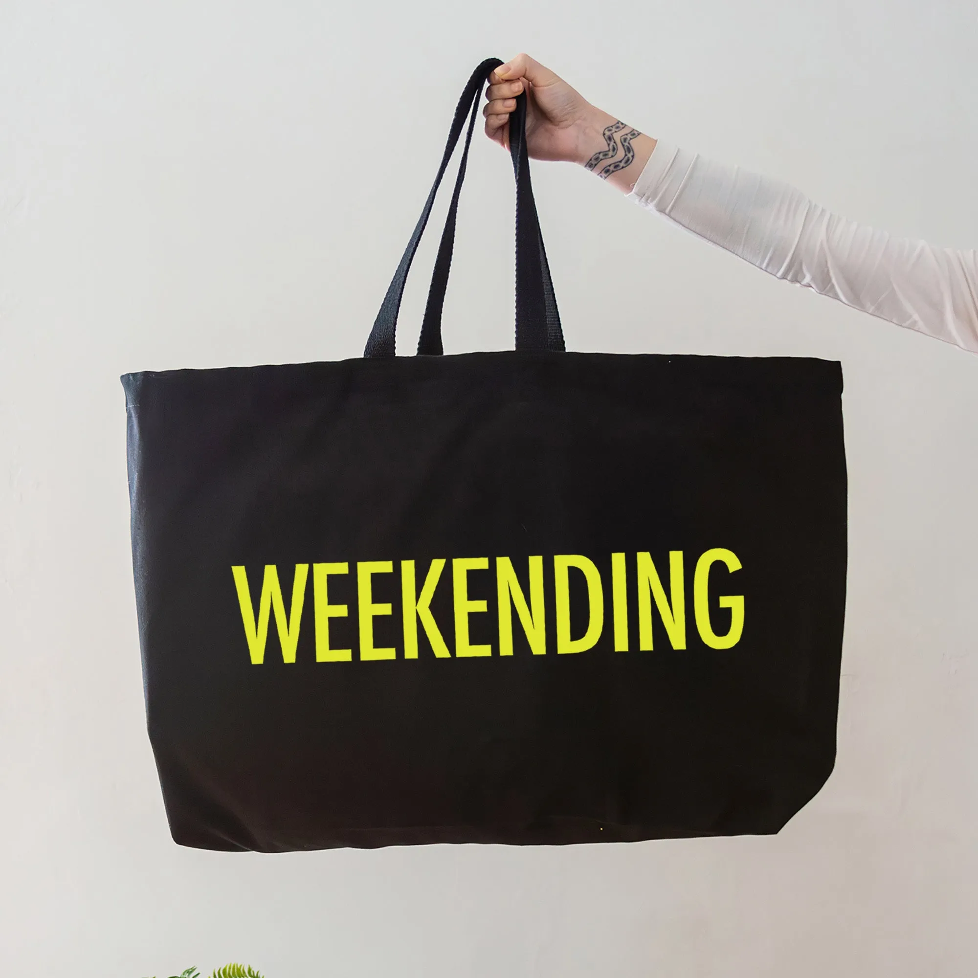 Weekending - Oversized Tote Bag - Black