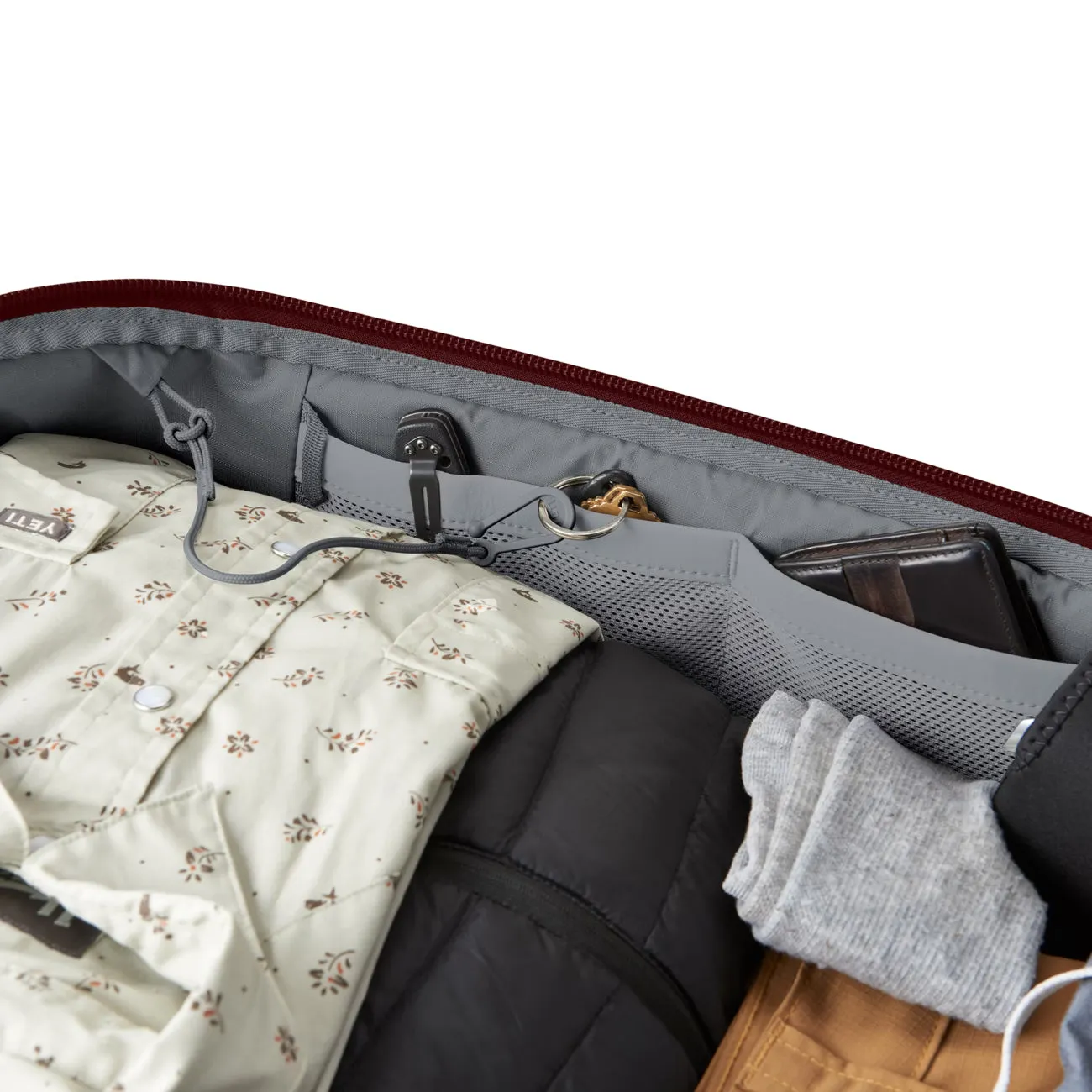 YETI® Crossroads® 40L Duffel – Wild Vine Red
