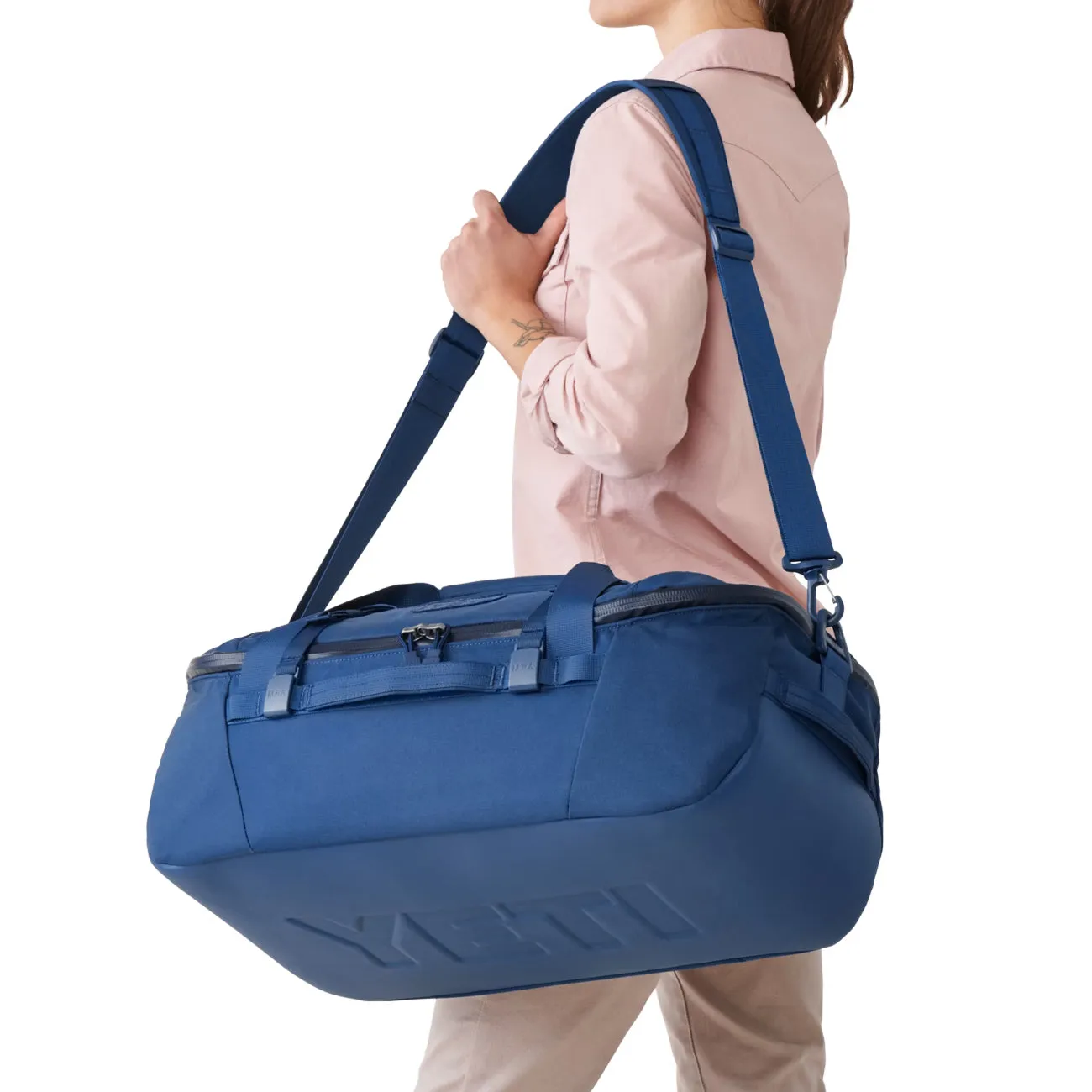 YETI® Crossroads® 40L Duffel – Wild Vine Red